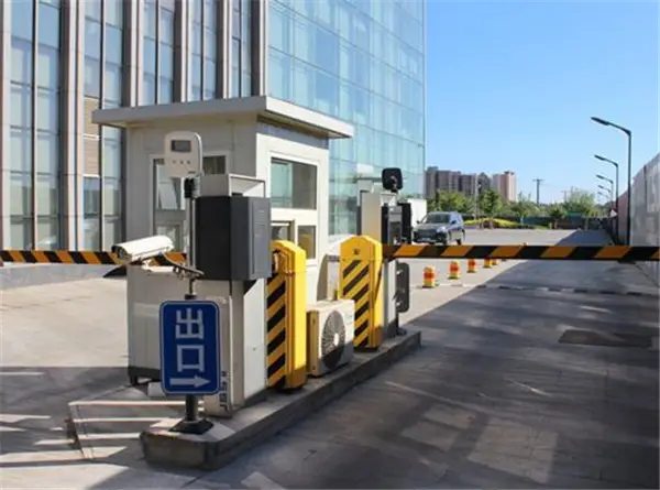 停車場(chǎng)系統(tǒng)可以有自動(dòng)完成哪些基礎(chǔ)工作？